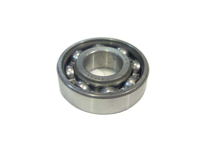 Outer Front Wheel Bearing Bore